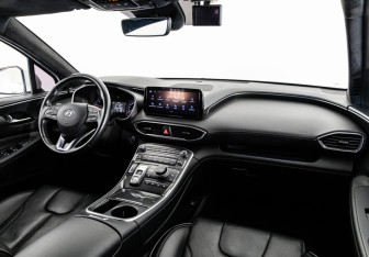 Подержанный автомобиль Hyundai Santa Fe 2020 года (12 фото)