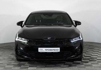 Подержанный автомобиль Kia K5 2021 года (2 фото)