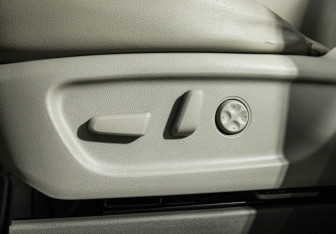 Подержанный автомобиль Kia Carnival 2019 года (15 фото)