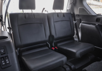 Подержанный автомобиль Toyota Land Cruiser Prado 2017 года (33 фото)