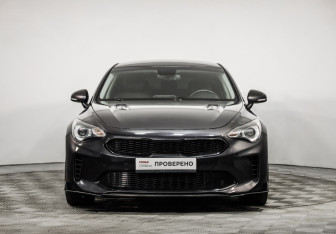 Подержанный автомобиль Kia Stinger 2018 года (2 фото)