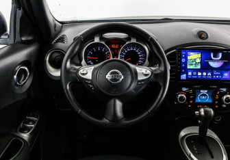Подержанный автомобиль Nissan Juke 2012 года (13 фото)