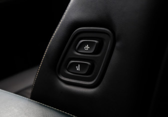 Подержанный автомобиль GAC GS8 2023 года (37 фото)