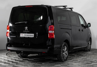 Подержанный автомобиль Peugeot Traveller 2019 года (5 фото)