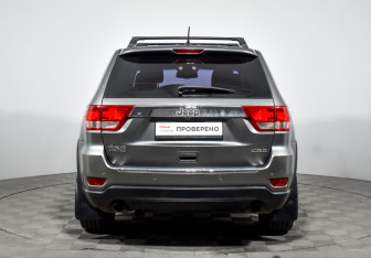 Подержанный автомобиль Jeep Grand Cherokee 2012 года (6 фото)