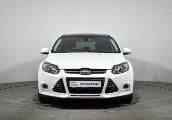 Подержанный автомобиль Ford Focus Hatchback 2012 года (2 фото)