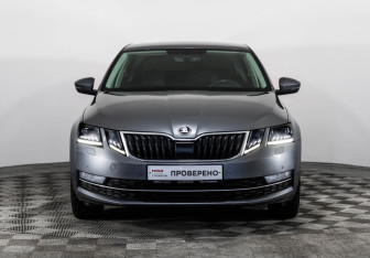 Подержанный автомобиль Skoda Octavia Liftback 2019 года (2 фото)