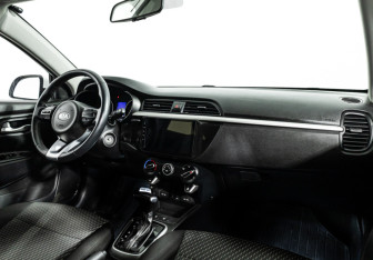 Подержанный автомобиль Kia Rio Hatchback 2020 года (9 фото)