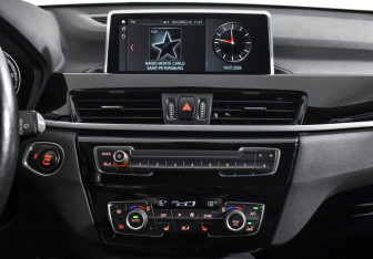 Подержанный автомобиль BMW X1 2020 года (16 фото)