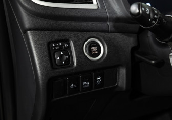 Подержанный автомобиль Mitsubishi Pajero Sport 2021 года (21 фото)