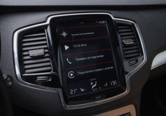 Подержанный автомобиль Volvo XC90 2019 года (17 фото)