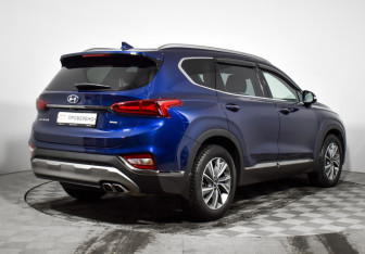 Подержанный автомобиль Hyundai Santa Fe 2019 года (4 фото)