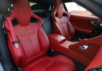 Подержанный автомобиль Jaguar F-Type Coupe 2016 года (36 фото)