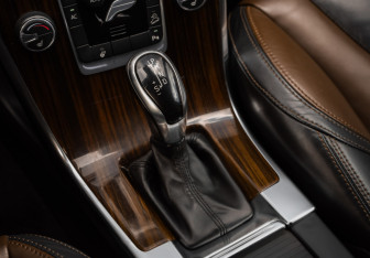 Подержанный автомобиль Volvo XC60 2013 года (19 фото)