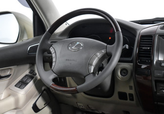 Подержанный автомобиль Lexus GX 2008 года (15 фото)