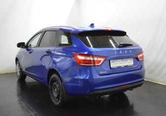 Подержанный автомобиль LADA (ВАЗ) Vesta Wagon 2021 года (7 фото)