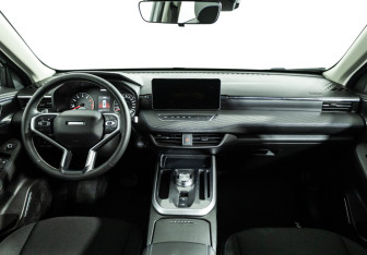Подержанный автомобиль Haval Jolion 2024 года (13 фото)
