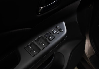 Подержанный автомобиль Honda CR-V 2016 года (15 фото)