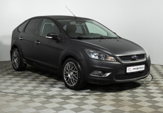 Подержанный автомобиль Ford Focus Hatchback 2009 года (3 фото)