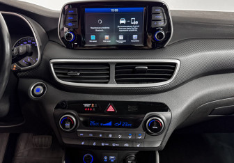 Подержанный автомобиль Hyundai Tucson 2019 года (16 фото)