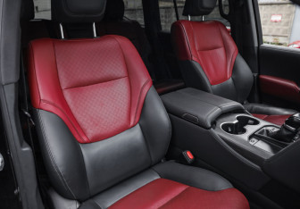 Подержанный автомобиль Toyota Land Cruiser Suv 2021 года (33 фото)