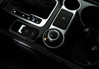 Подержанный автомобиль Volkswagen Touareg 2015 года (17 фото)