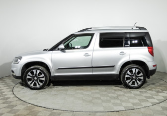 Подержанный автомобиль Skoda Yeti 2015 года (8 фото)