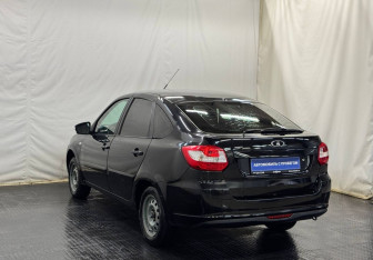Подержанный автомобиль LADA (ВАЗ) Granta Liftback 2014 года (7 фото)