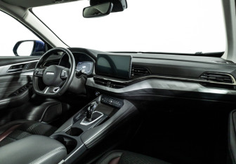 Подержанный автомобиль Haval F7x 2023 года (9 фото)