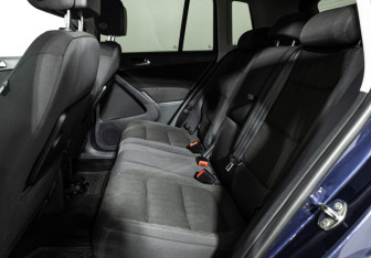 Подержанный автомобиль Volkswagen Tiguan 2012 года (10 фото)