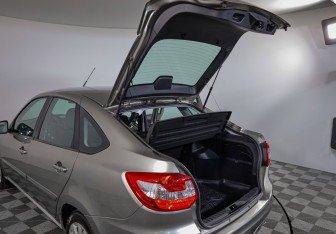 Подержанный автомобиль LADA (ВАЗ) Granta Hatchback 2020 года (26 фото)