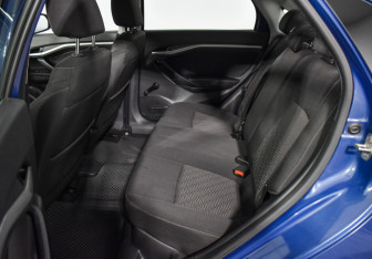 Подержанный автомобиль LADA (ВАЗ) Vesta Sedan 2016 года (11 фото)