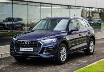Подержанный автомобиль Audi Q5 2021 года (3 фото)