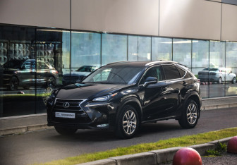 Подержанный автомобиль Lexus NX 2017 года (3 фото)