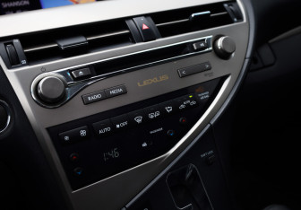 Подержанный автомобиль Lexus RX 2012 года (14 фото)