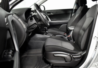 Подержанный автомобиль Hyundai Creta 2018 года (10 фото)