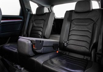 Подержанный автомобиль Volkswagen Touareg 2019 года (29 фото)