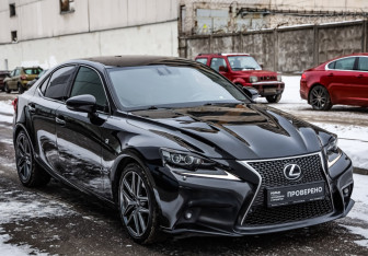 Подержанный автомобиль Lexus IS Sedan 2014 года (5 фото)