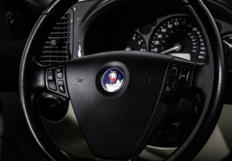 Подержанный автомобиль Saab 9-3 Sedan 2003 года (11 фото)