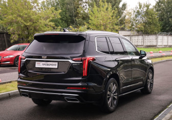 Подержанный автомобиль Cadillac XT6 2021 года (6 фото)