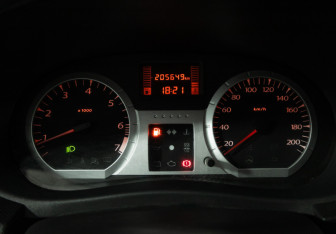 Подержанный автомобиль LADA (ВАЗ) Largus Wagon 2017 года (12 фото)