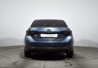 Подержанный автомобиль Toyota Corolla Sedan 2019 года (6 фото)