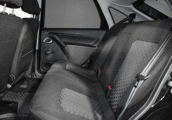 Подержанный автомобиль LADA (ВАЗ) Granta Sedan 2023 года (12 фото)