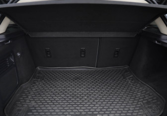 Подержанный автомобиль Land Rover Range Rover Evoque 2015 года (21 фото)