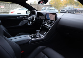 Подержанный автомобиль BMW M8 Coupe 2023 года (15 фото)