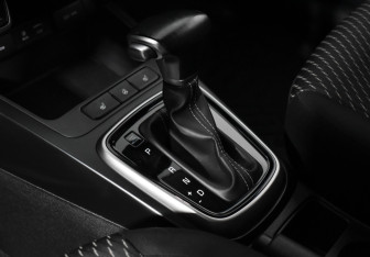 Подержанный автомобиль Kia Rio Hatchback 2018 года (12 фото)