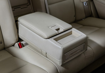 Подержанный автомобиль Lexus ES 2013 года (29 фото)