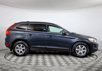 Подержанный автомобиль Volvo XC60 2012 года (4 фото)