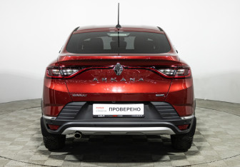 Подержанный автомобиль Renault Arkana 2019 года (6 фото)