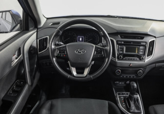 Подержанный автомобиль Hyundai Creta 2019 года (11 фото)